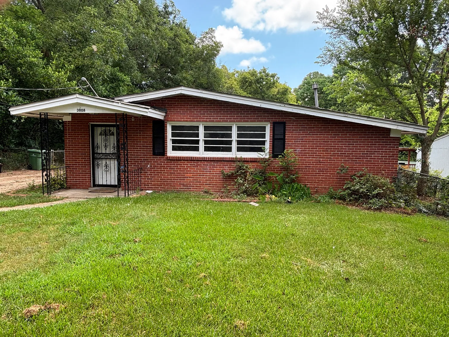 3008 Cabot St — Photo 2