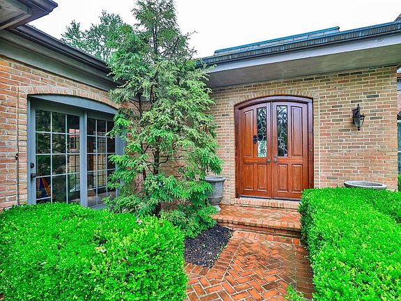 3rd image of 1041 Catawba Valley Dr
