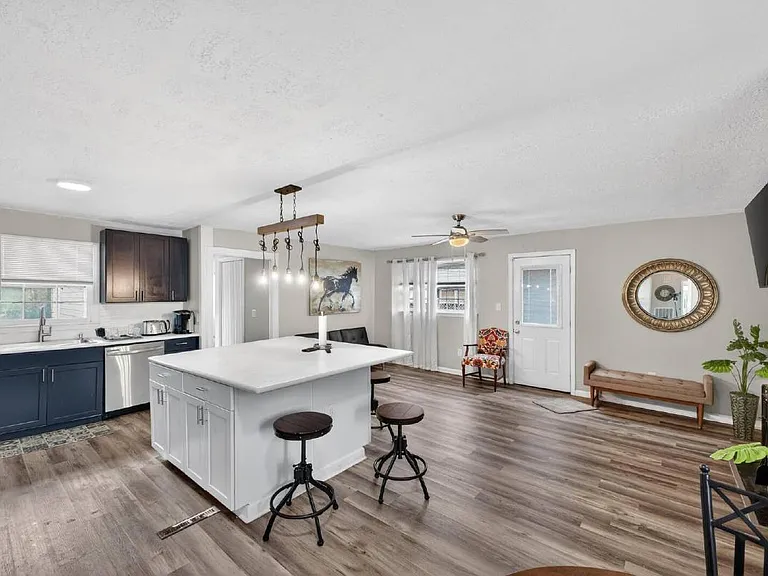 755 Teague St NW — Photo 6