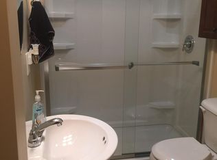 1521 W Cherry St, Herrin, IL 62948