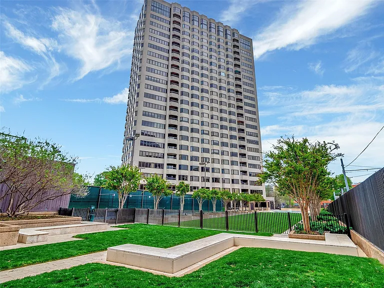 3030 McKinney Ave #1006 — Photo 5