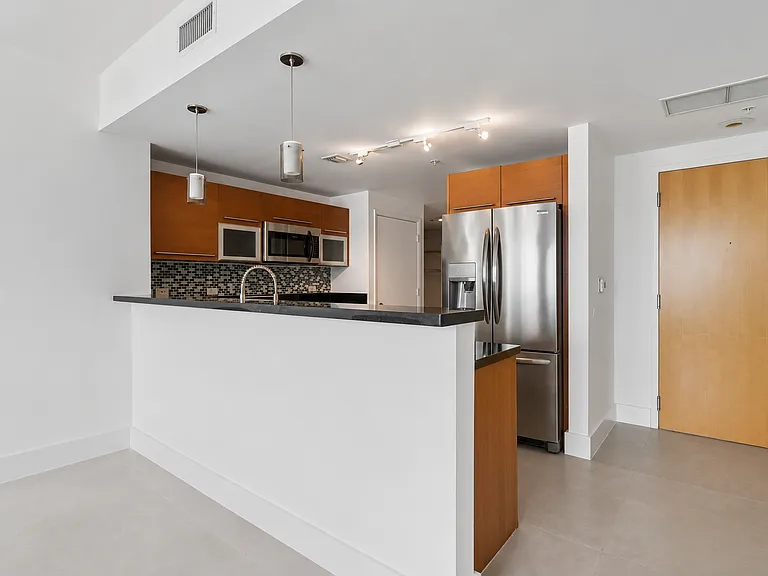 244 Biscayne Blvd #39N — Photo 4