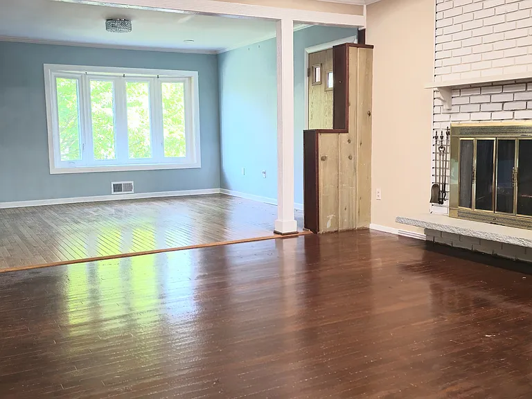 816 Crothers Ln — Photo 2