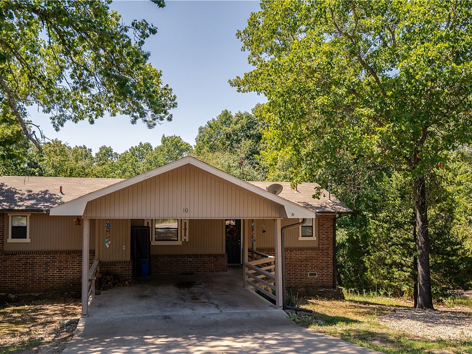 1st image of 10 McCollough Ln