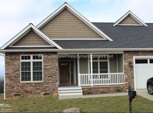 11 Avery Nicole, Weaverville, NC 28787