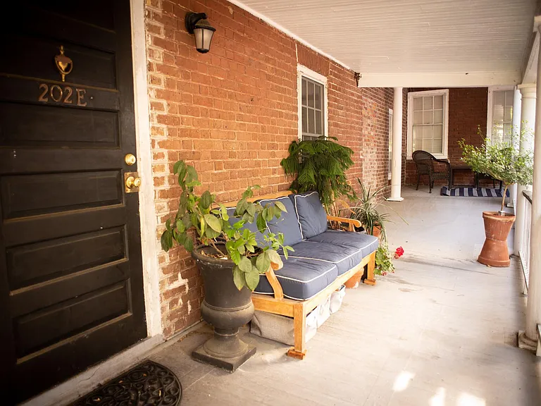 202 Ashley Ave #E — Photo 5