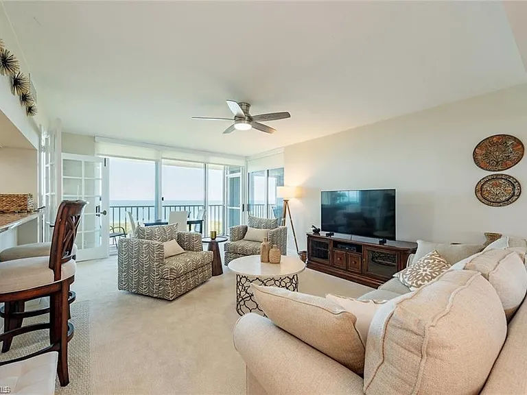 5550 Heron Point Dr #2003 — Photo 4