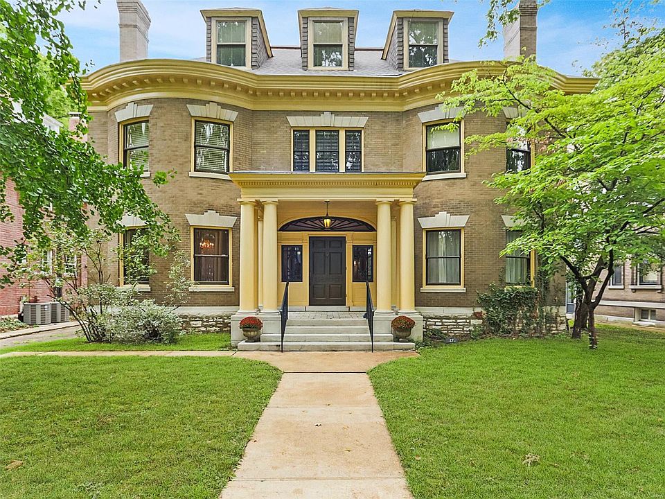 1st image of 27 Waterman Pl