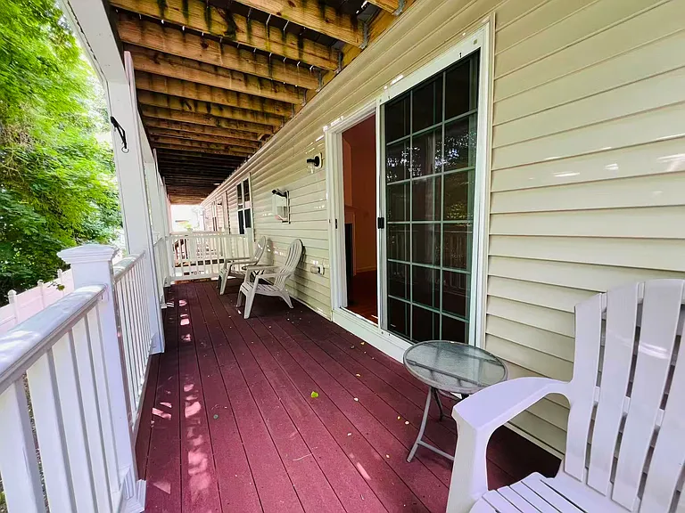18 Dale St #8B — Photo 14