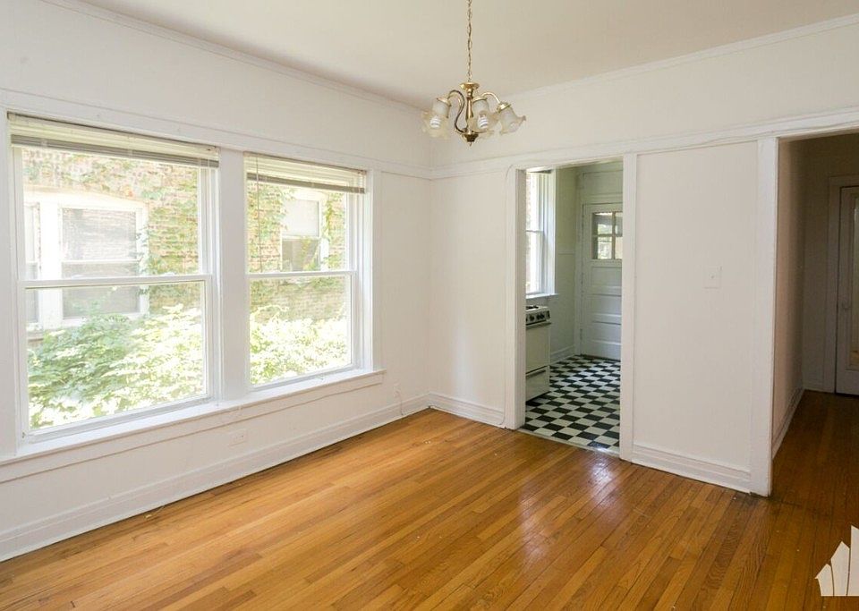 1st image of 1454 W Argyle St #1
