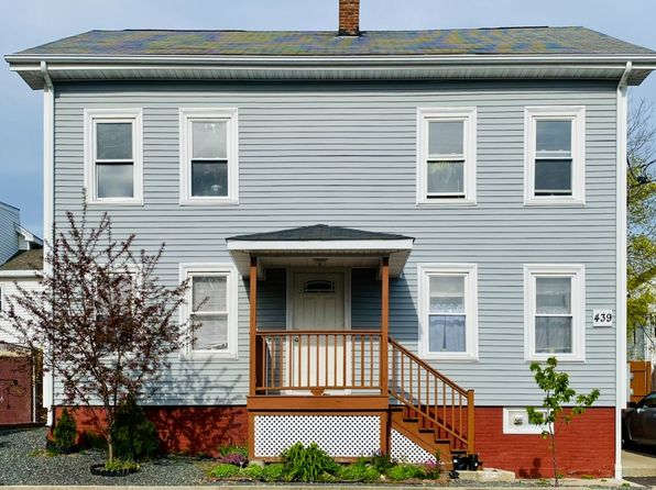 439 Broad St #1