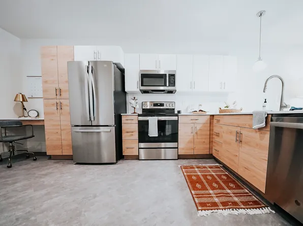 Regius Square Apartments