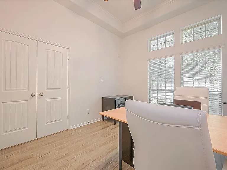 8722 Adrienne Dr — Photo 6