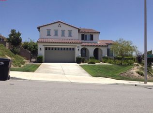 6797 Wilmont Ln, Highland, CA 92346