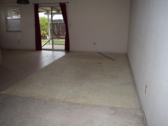 2nd image of 4662 Sunnyway Dr