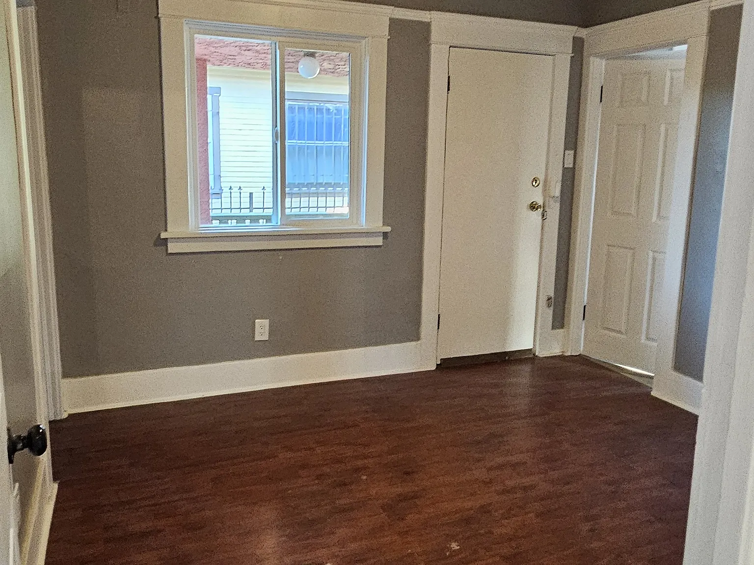 3 bed, 1253 sqft, $3,350 — Photo 3