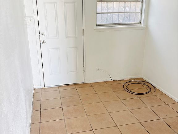 2nd image of 3415 Wickham Ave #1