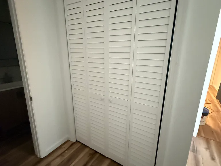 2321 Arctic Ave #1 — Photo 5
