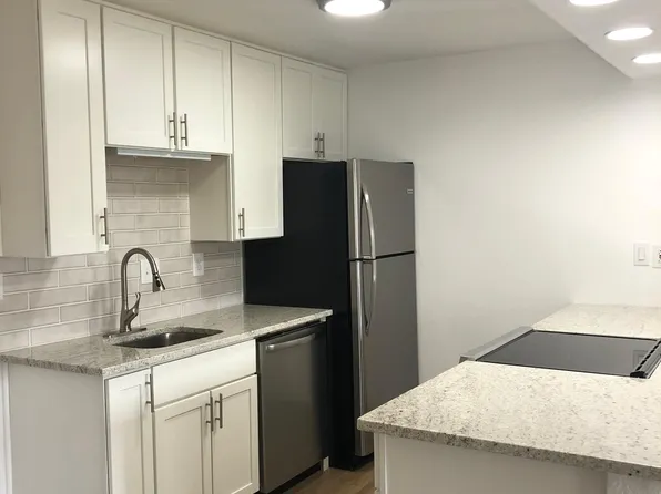 665 Manhattan Dr APT 111, Boulder, CO 80303