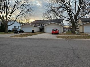 2827 Northern Valley Dr NE APT 1, Rochester, MN 55906