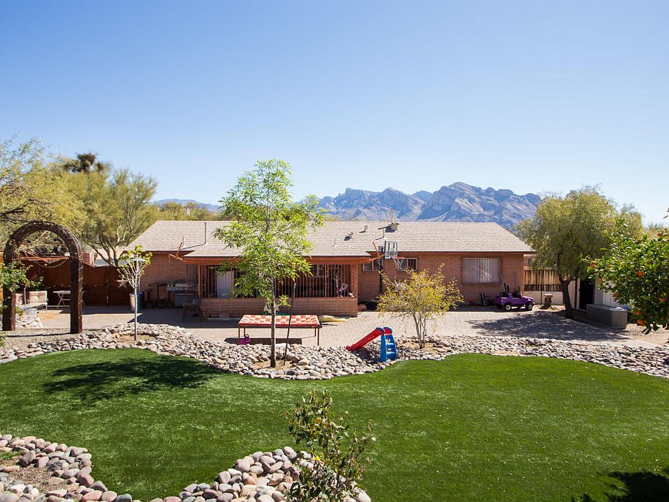 1st image of 10241 N Hacienda Hermosa Dr