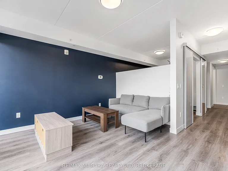 308 Lester St #401 — Photo 16