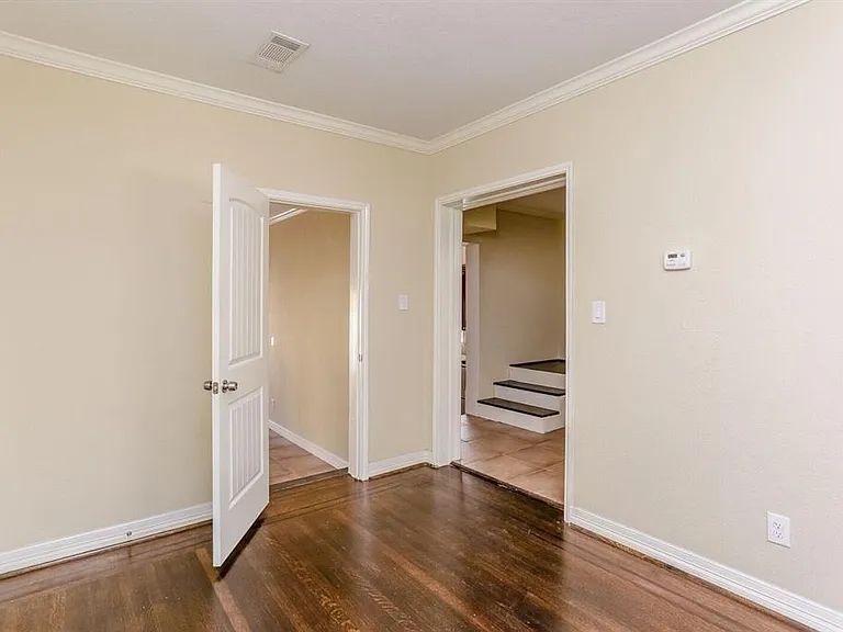 612 W Alabama St — Photo 21