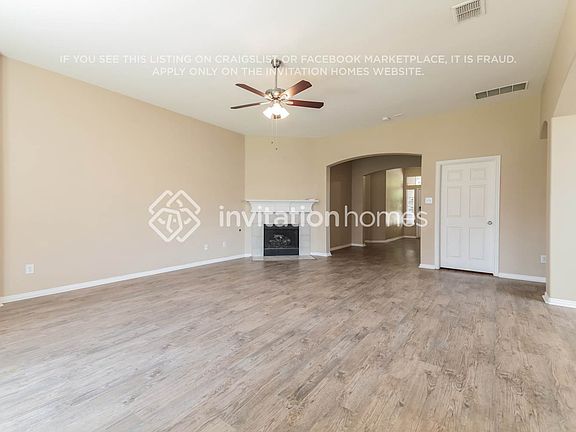 4th image of 713 San Antonio Trl