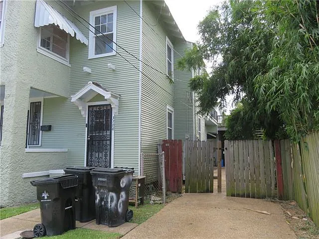 2 bed, 1.0 bath, 1100 sqft, $1,400 — Photo 4