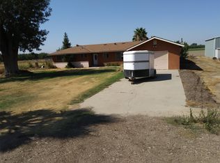 3324 10 1/2 Ave, Laton, CA 93242