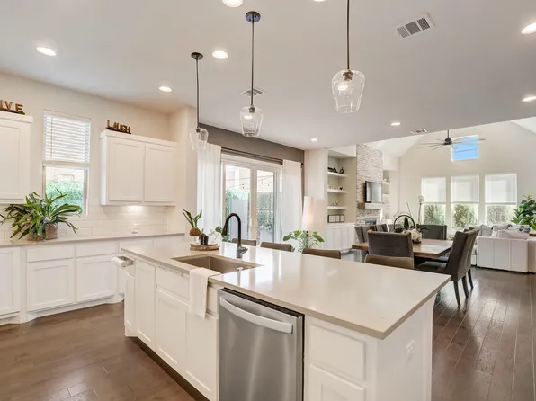 8060 Sarahville Dr, Dallas, TX 75252