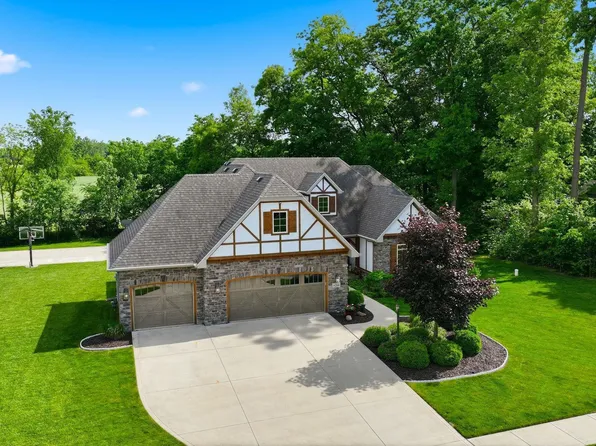 6264 Deer Hollow Rd, Auburn, IN 46706