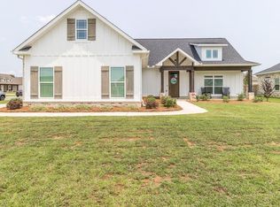 101 Mosswood Ct, Kathleen, GA 31047