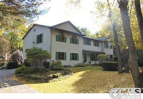 Welcome to 8740 Clement