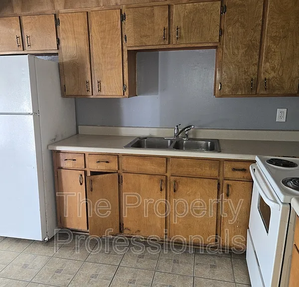 501 Vanderbilt St #C — Photo 7