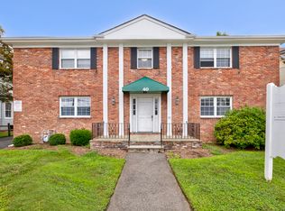 40 Hoyt St APT A8, Stamford, CT 06905