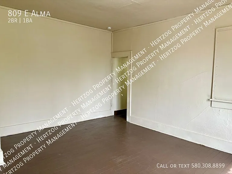 809 E Alma Ave — Photo 20