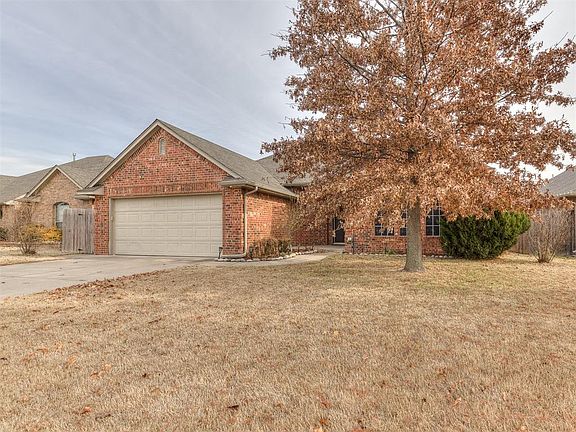 2nd image of 4220 Kensington Dr