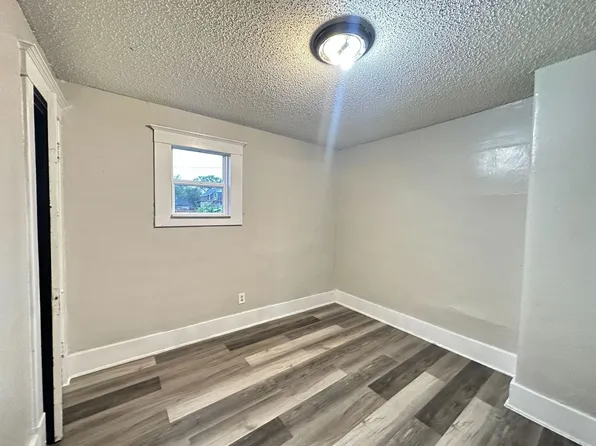 417 N Kline St, Aberdeen City, SD 57401