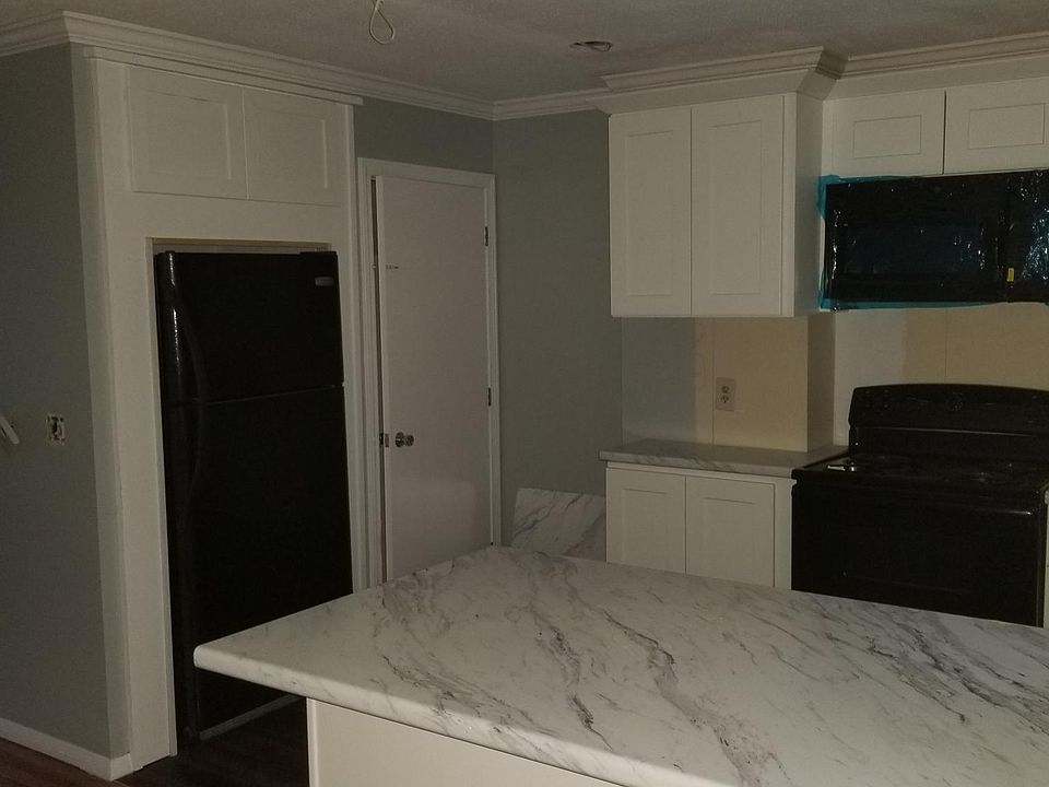 1st image of 24 Oliver Dr