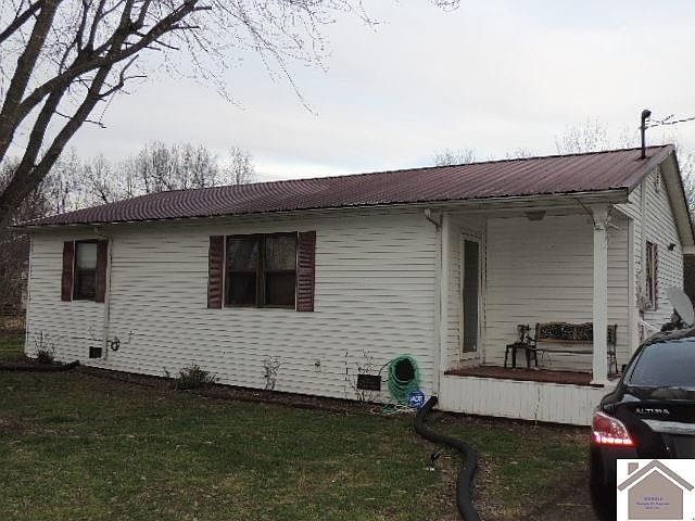 1st image of 66 Irvin Ct