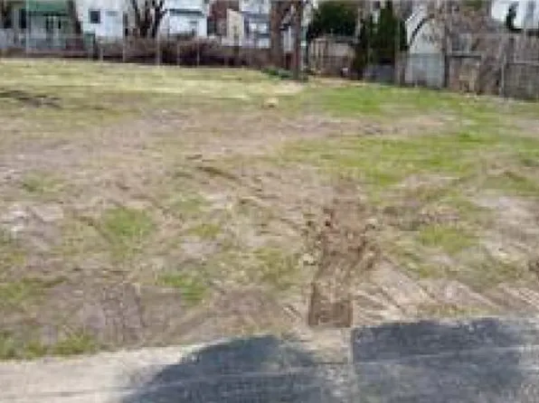 17 Wineberg Pl, Trenton, NJ 08638