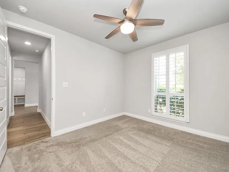28045 Woodland Bend Way — Photo 38