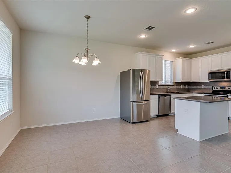 2336 Toposa Dr — Photo 12