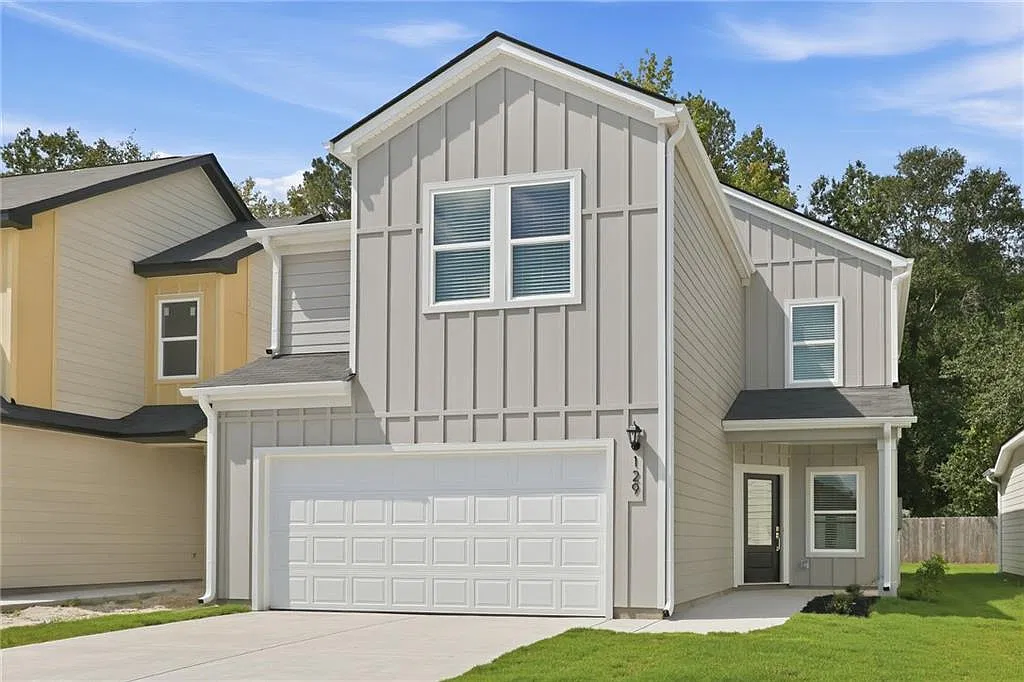 3 bed, 2.5 bath, 1635 sqft, $2,050 — Photo 2