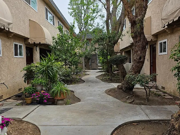 17123 Roscoe Blvd #2 — Photo 4