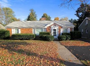 1616 Clays Mill Rd, Lexington, KY 40503