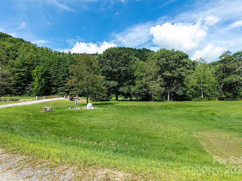 2nd image of 141 Parker Rd #4