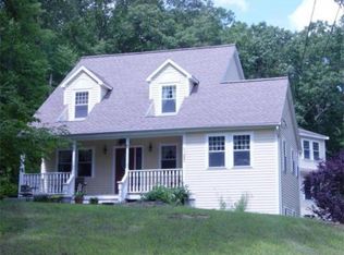 221 North St, Upton, MA 01568
