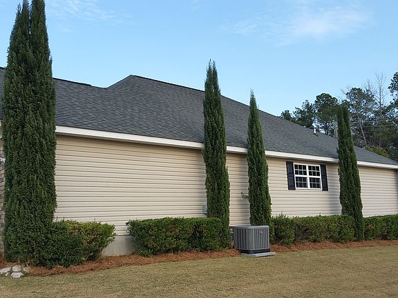 Landscaped side yard